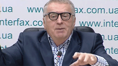 Журналістка закидала Жириновського квашеною капустою (3 фото + відео)
