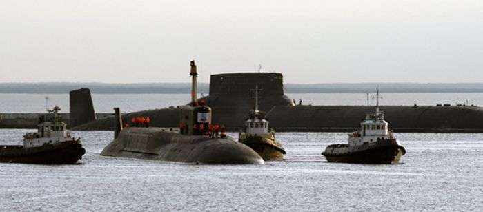 Унікальний російський підводний крейсер К-535 Юрій Долгорукий (7 фото)