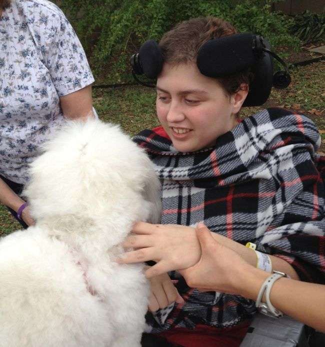 Дівчина осліпла і стала інвалідом після вживання спайса (13 фото)