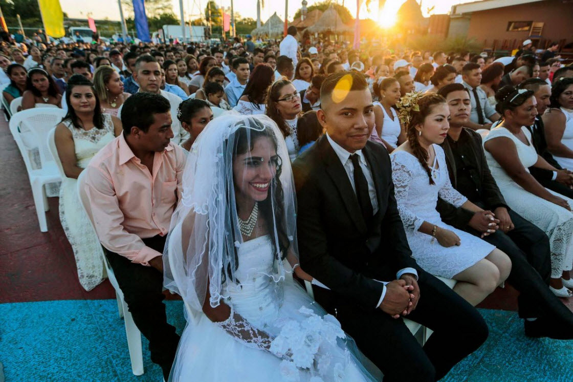 Массовая свадьба в день Святого Валентина в Никарагуа культура