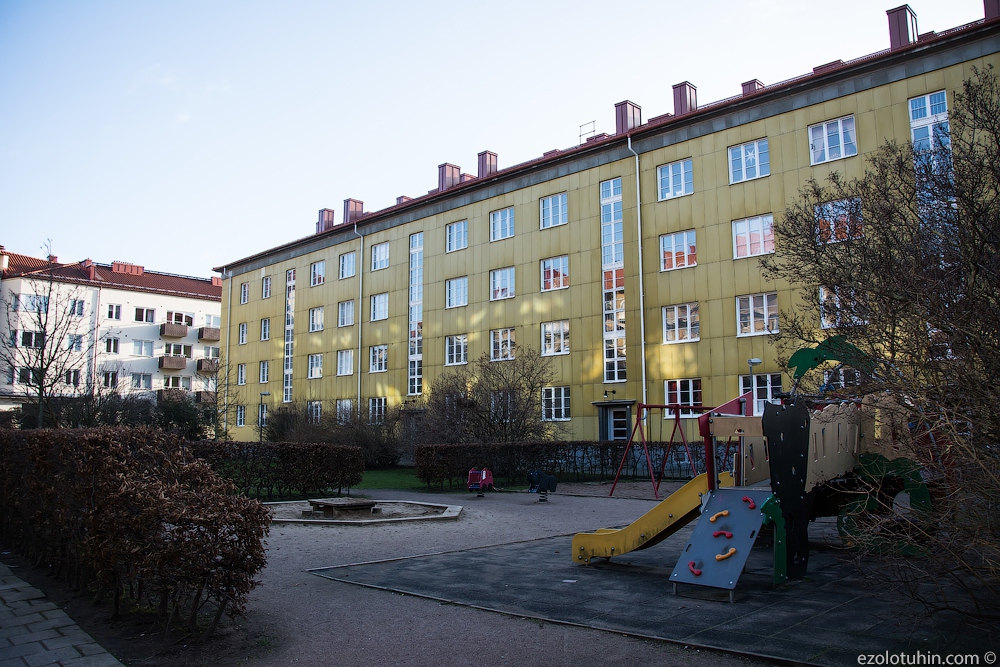 Как выглядят дворы в обычных шведских домах 