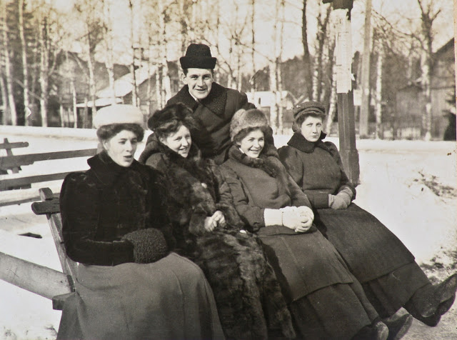 Семейные фото повседневной жизни Санкт-Петербурга конца 1800-х - начала 1900-х Дальние дали