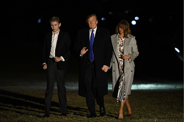 Дональд и Мелания Трамп выступили в Международном университете Флориды Новости