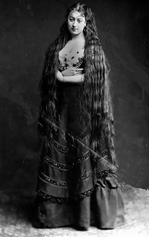 Волосы длиною в жизнь: красавицы Викторианской эпохи, которые никогда не стриглись викторианская эпоха