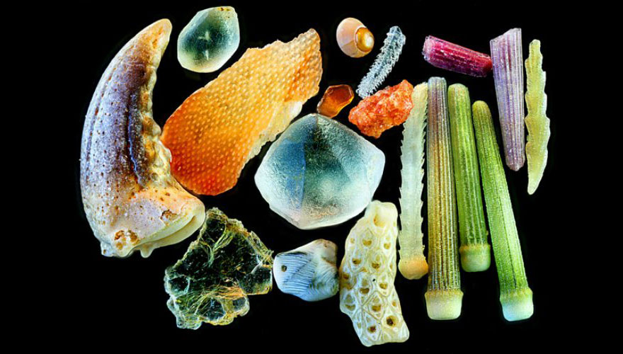 Вот как выглядит песок, если увеличить его под микроскопом в 300 раз 