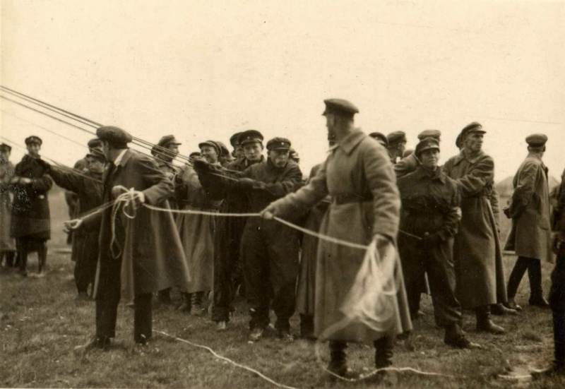 Немецкий дирижабль «Граф Цеппелин» в Москве в 1930 году Дальние дали