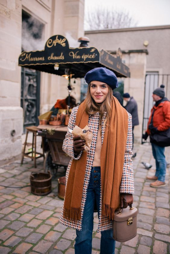 Парижский шик: как и с чем носить модный берет этой весной лучшее