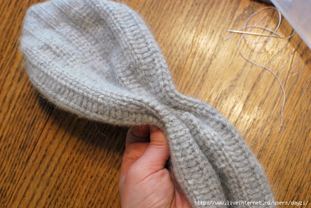 Переделка старого свитера в оригинальный дизайнерский шарф женские хобби
