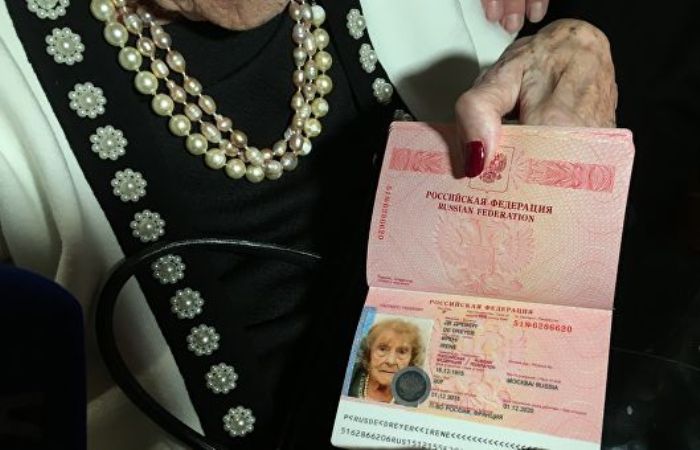 Забытые имена эмиграции: Как вице-мисс Россия-1936 в свой 100-летний юбилей вернула российское гражданство 