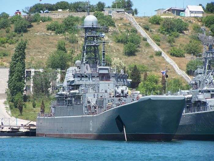 Десантний корабель Азов вирушив зі спецзавданням в Сирію (15 фото)