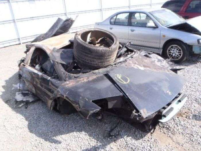 Суперкар Lamborghini продається практично за безцінь (9 фото)