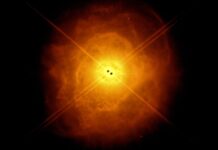 Двійкові Зірки Формують Яйцеподібну Туманність у Смертельному Обіймах