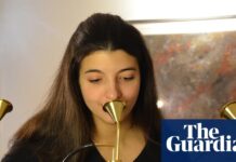 Музеї Відтворюють Історичні Запахи: Від Дихання Тиранозавра до Автомобіля Королеви Єлизавети