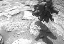 Ровер Curiosity випадково вирвав з коренем цілий камінь на Марсі: безпрецедентний випадок